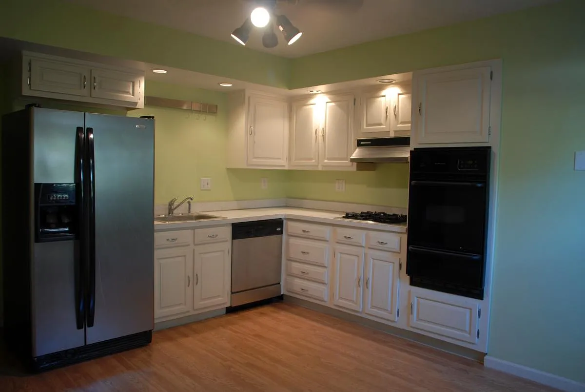 2 bed, 1106 sqft, $2,050 — Photo 3