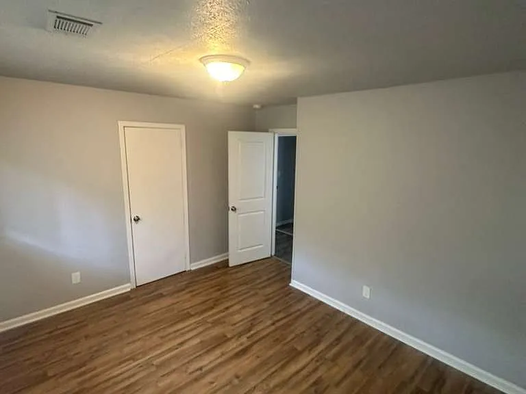533 Branham Ave SW — Photo 21