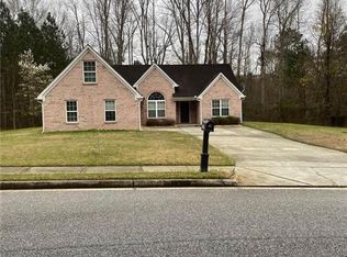 1304 McKinsey Rdg, Loganville, GA 30052