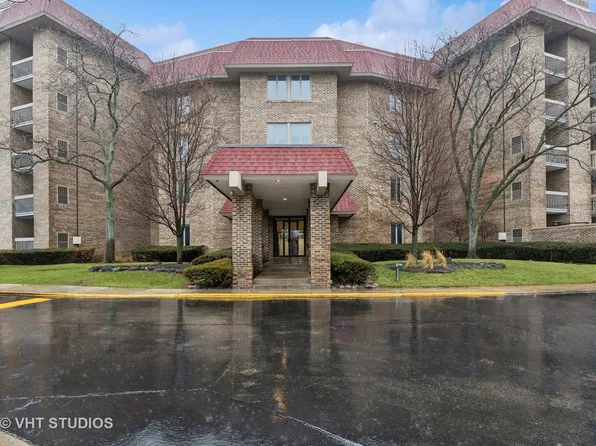 1250 Rudolph Rd APT 3G, Northbrook, IL 60062