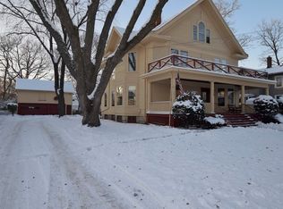 116 N View St, Aurora, IL 60506