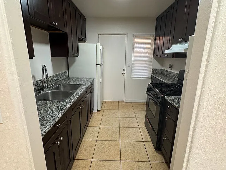 4327 Altadena Ave — Photo 1