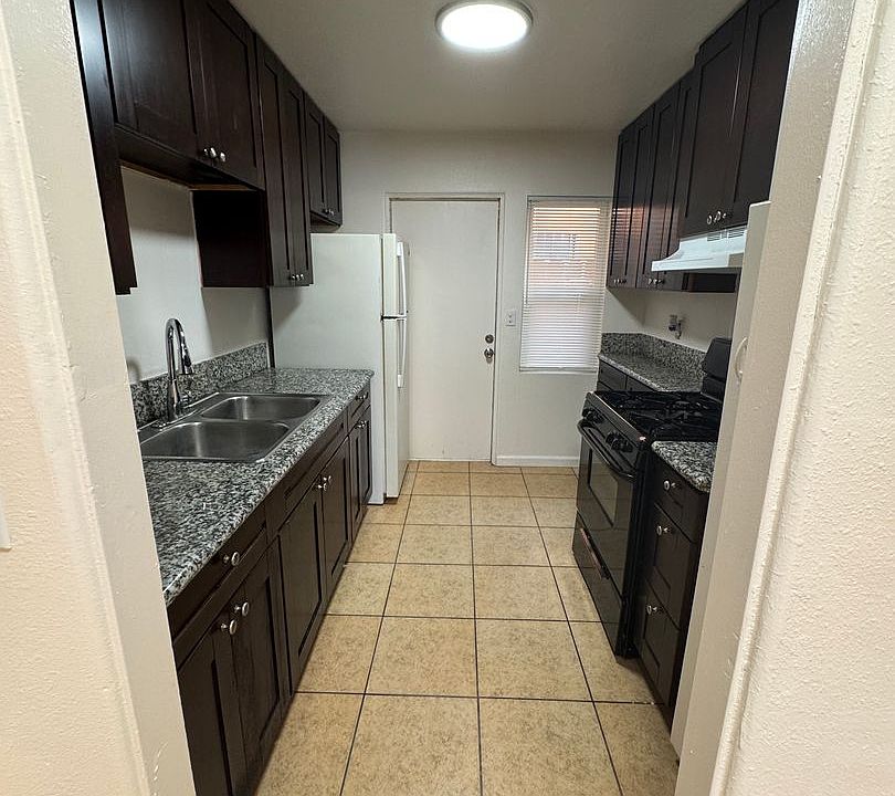 1st image of 4327 Altadena Ave #D4327-b