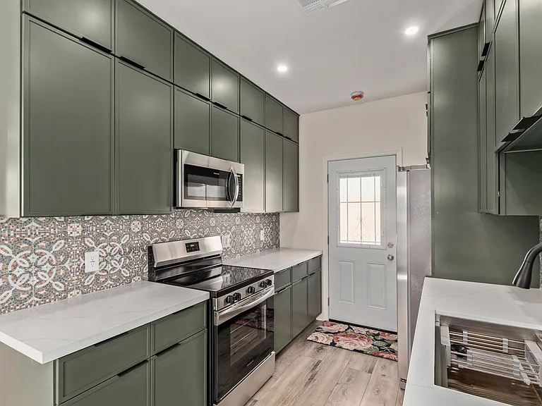11437 W Lakeshore Dr — Photo 9