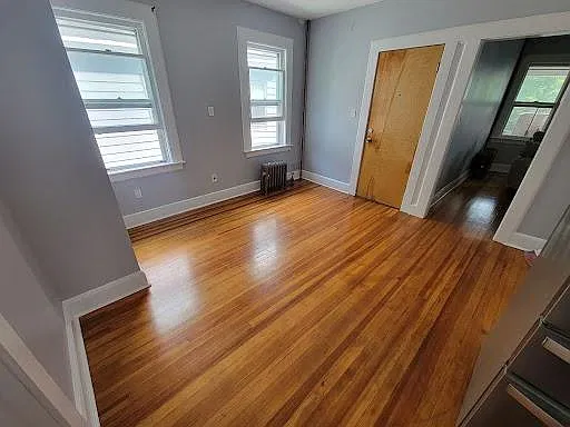 2 bed, 850 sqft, $2,400 — Photo 4