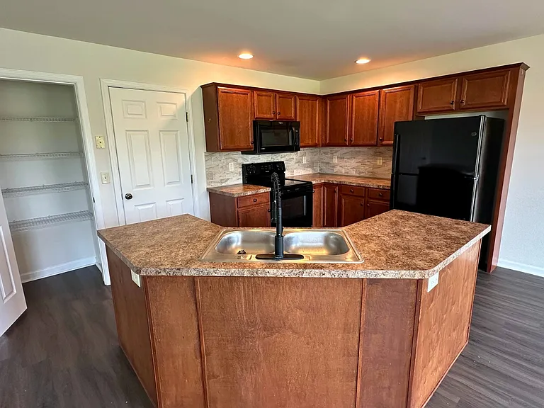210 Mount Olive Ln — Photo 12