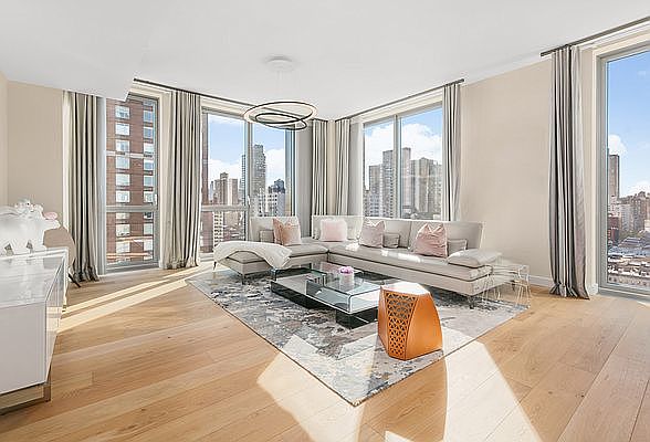 1st image of 360 E 89th St #19C