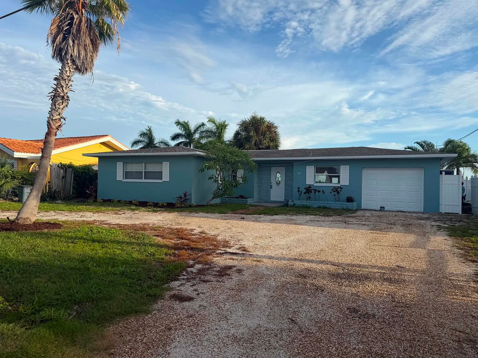 3 bed, 1860 sqft, $4,995 — Photo 2