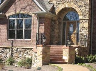 70 Horseshoe Bend Rd E, Signal Mountain, TN 37377