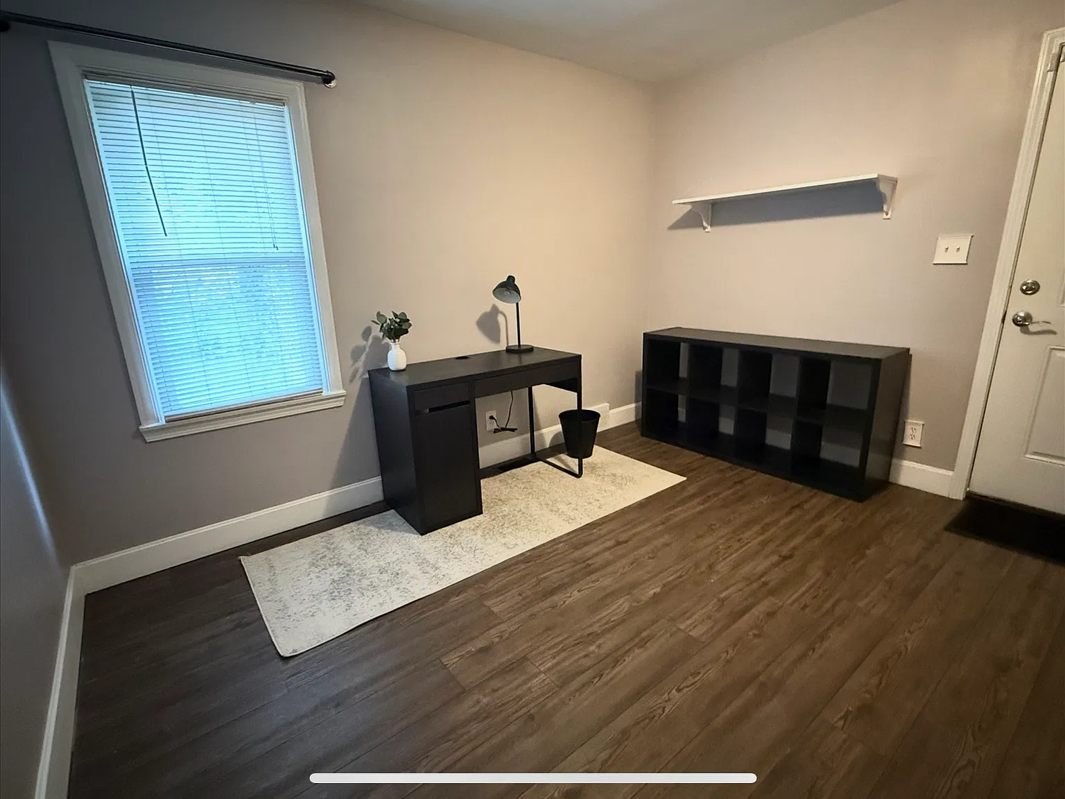 3 bed, 1.5 bath, 1188 sqft, $6,000 — Photo 3