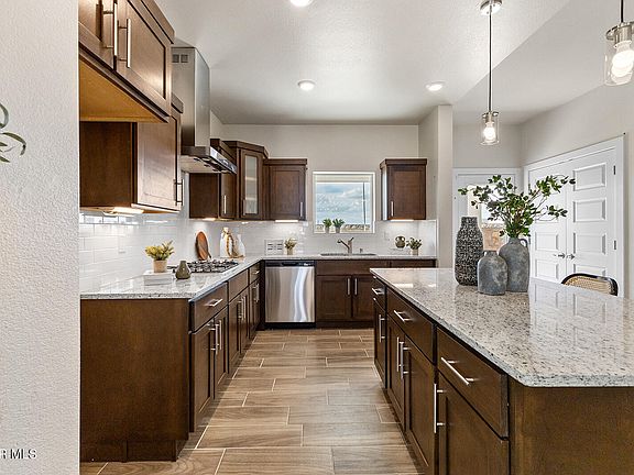 3rd image of 13897 Paseo Perlas Dr