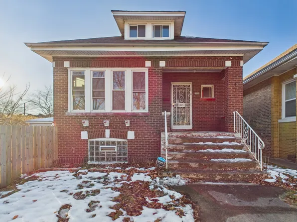 8116 S Marquette Ave, Chicago, IL 60617