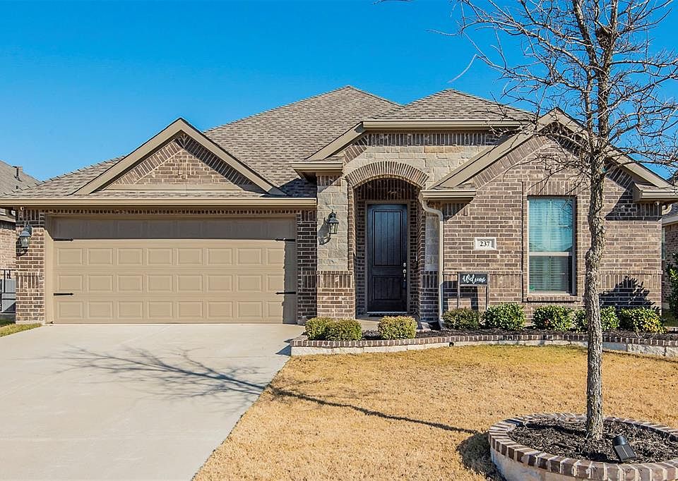 1st image of 237 Valley View Dr
