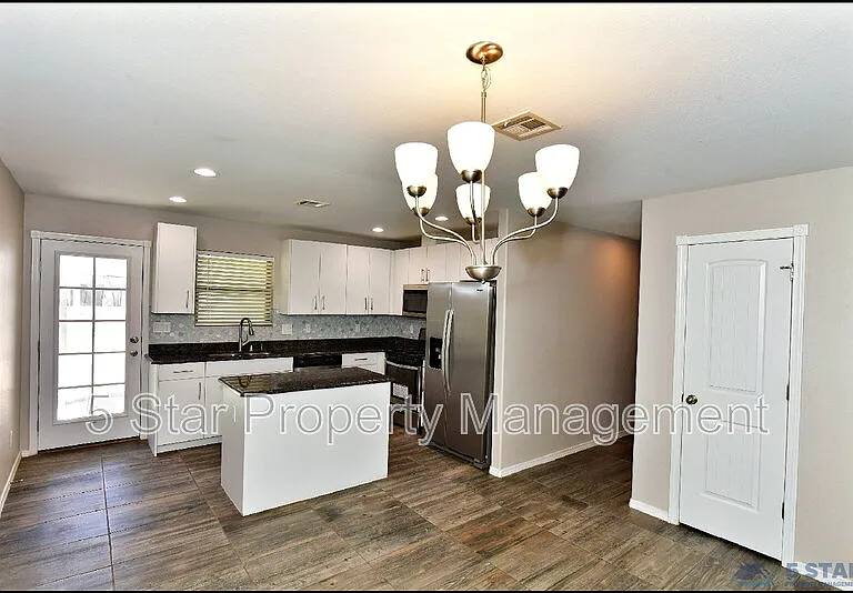 963 Aircoupe Way — Photo 14