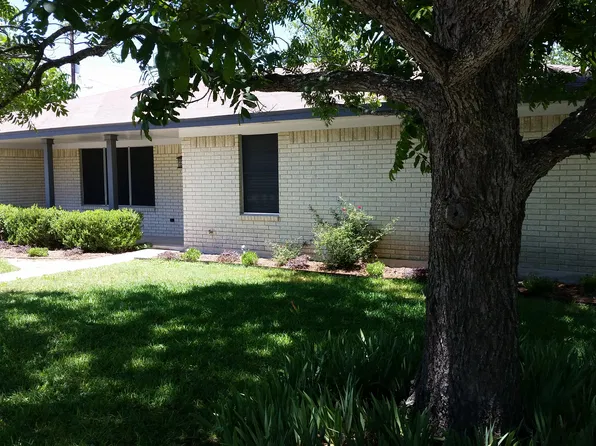 500 S Rio Grande St, Lockhart, TX 78644