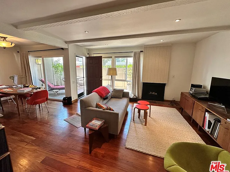 2508 Arizona Ave #4 — Photo 4