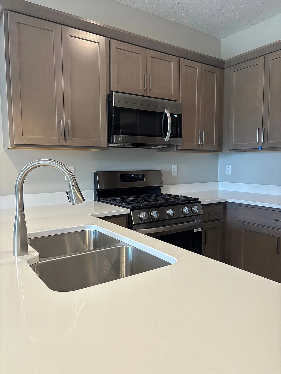 Building Photo - Ventura Townhouses LLC