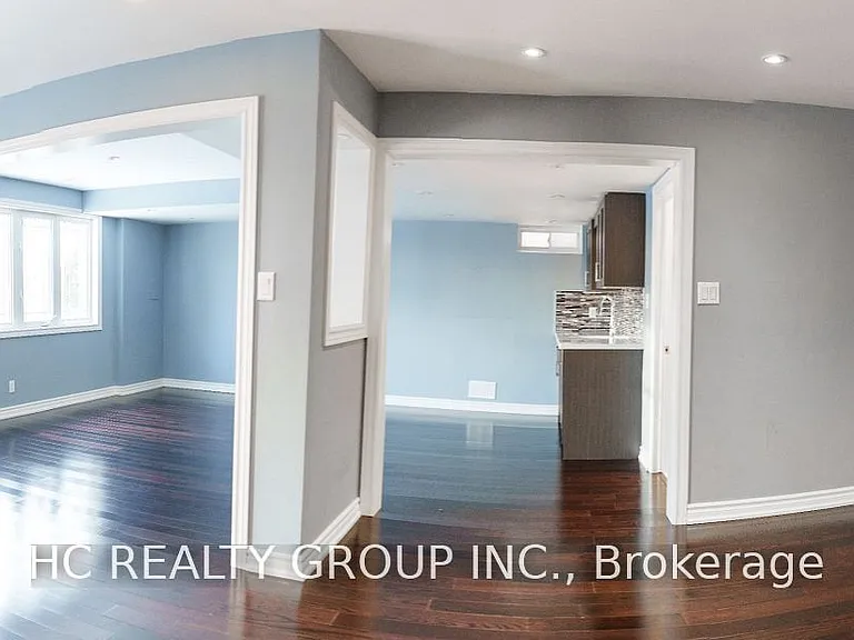 215 Armstrong Cres — Photo 28