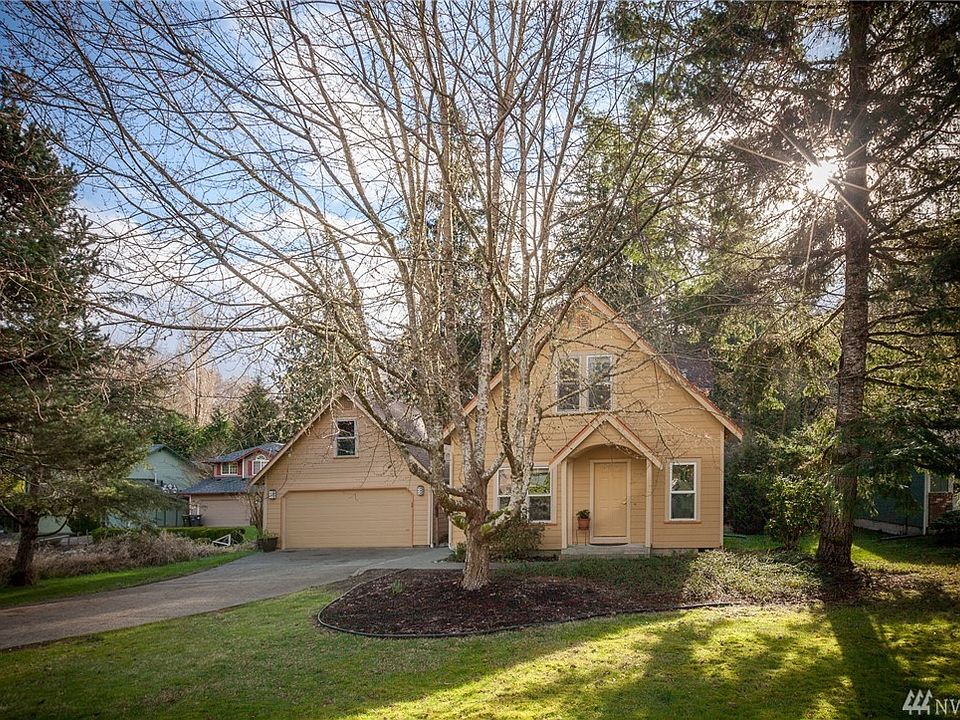 1st image of 2401 17th Ave NW