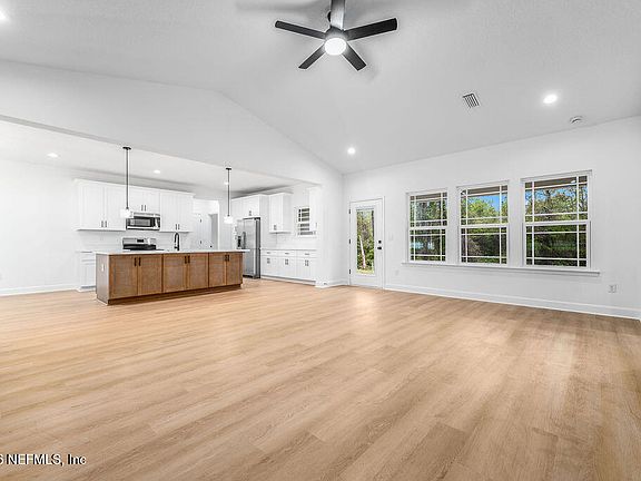 3rd image of 2790 TANSY Avenue