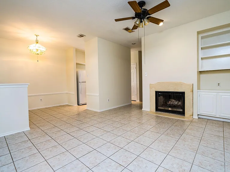 1103 Dulles Ave #402 — Photo 2