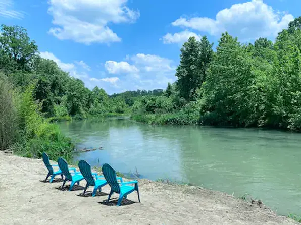 1700 Darst Creek Ln, Seguin, TX 78155