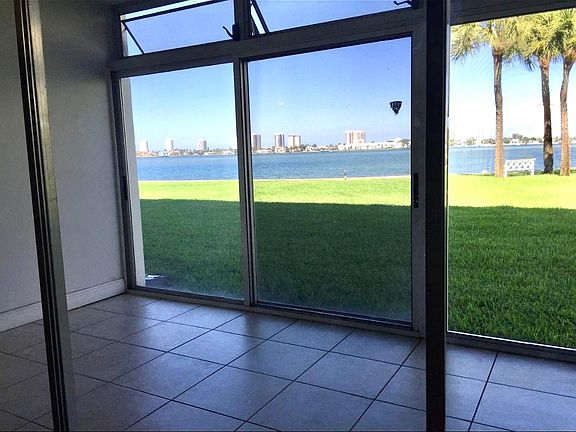 2nd image of 2936 Lake Shore Dr APT 106
