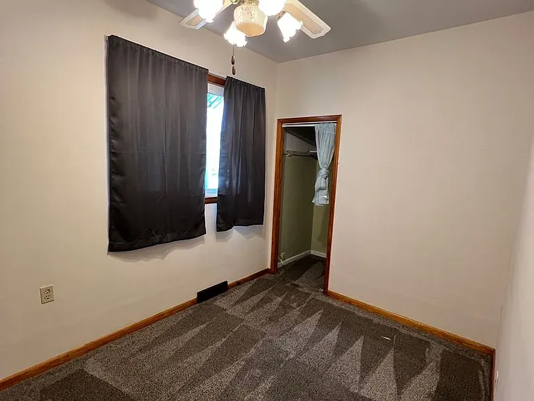 405 William St — Photo 7