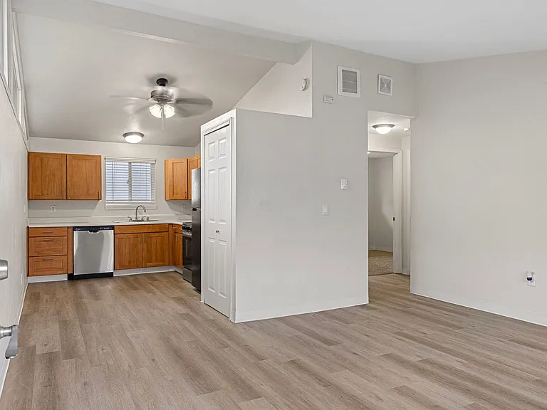 Manhattan Apartments - Normandy Park — Photo 76