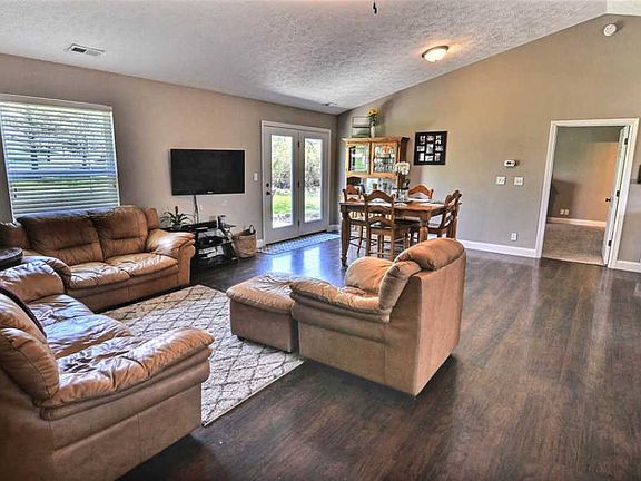 2nd image of 4423 Norwick Dr
