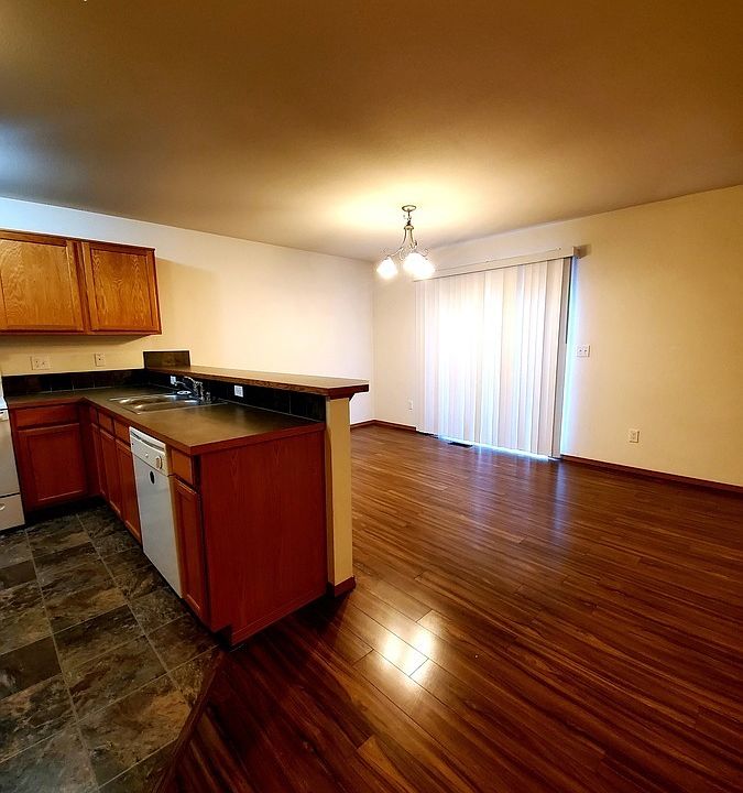 1st image of 4843 Bowwood Cir NE