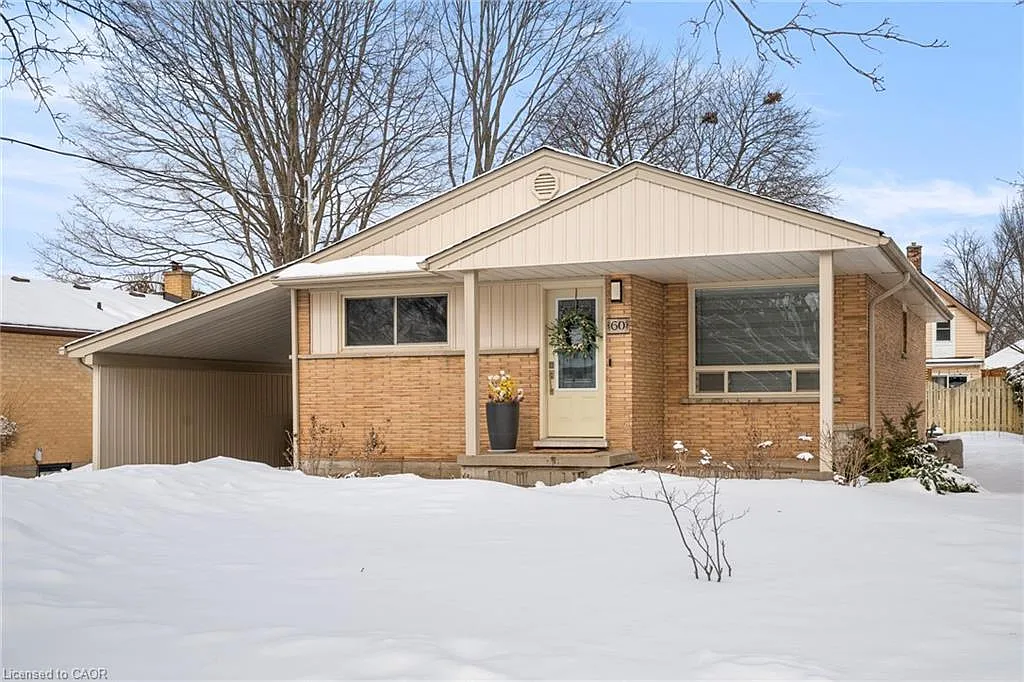 60 Kenwood Dr photo 1
