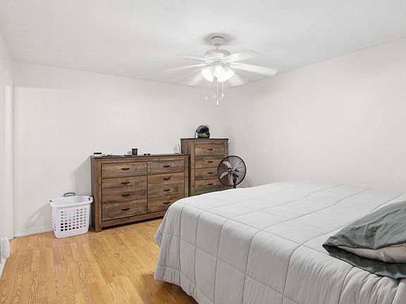 4th image of 105 Fiesta Cir