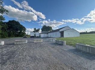 9775 Swartz Rd, Edwardsville, KS 66111