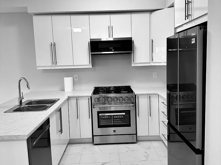 660 Colborne St W #21 — Photo 2
