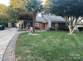 7510 Walnut Wood Dr, Charlotte, NC 28227