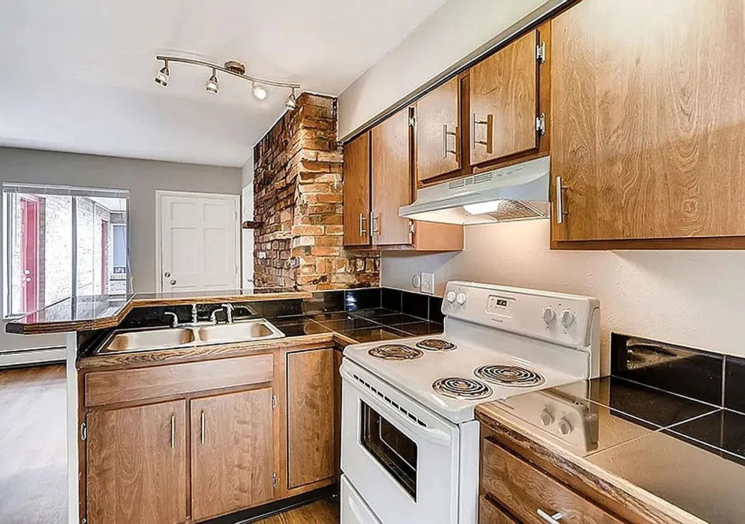 10 S Sherman Street | Denver, CO 80209 — Photo 2