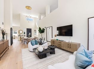 6487 Cavalleri Rd APT 429, Malibu, CA 90265