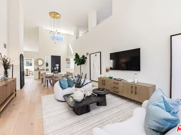 6487 Cavalleri Rd APT 429, Malibu, CA 90265