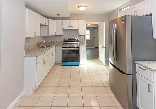 2510 W Mosher St Photo 1