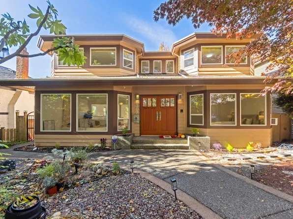 6707 Laburnum St, Vancouver, BC V6P 5M6