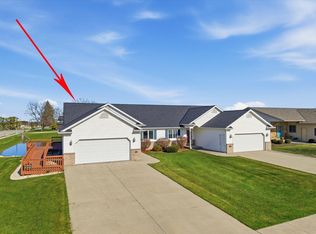 11 S 1st St, Oostburg, WI 53070