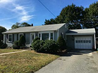 106 Halsey Rd, Woonsocket, RI 02895