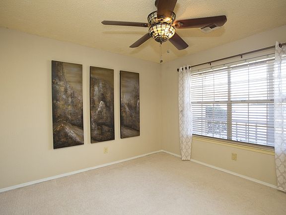 Office or 2nd living area