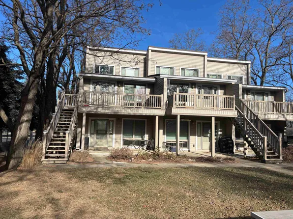 20680 155th St #6, Spirit Lake, IA 51360