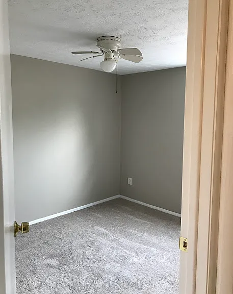 4583 Middlecourt Dr — Photo 11