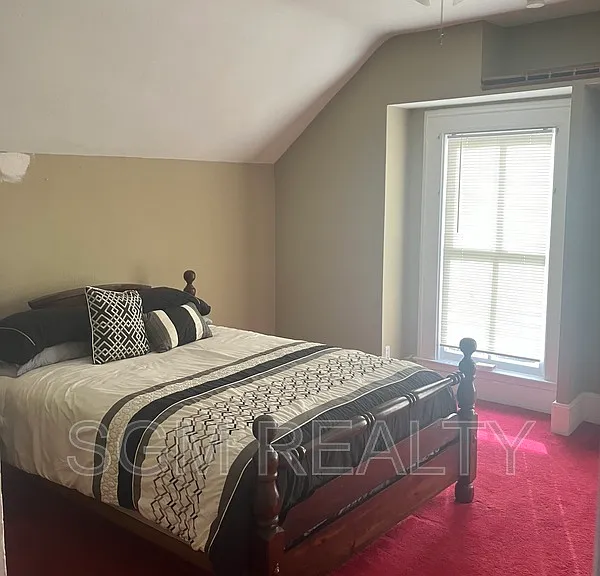 721 S Church St — Photo 11