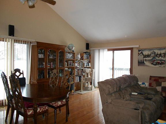 3rd image of 816 Kendall Ln #3-D