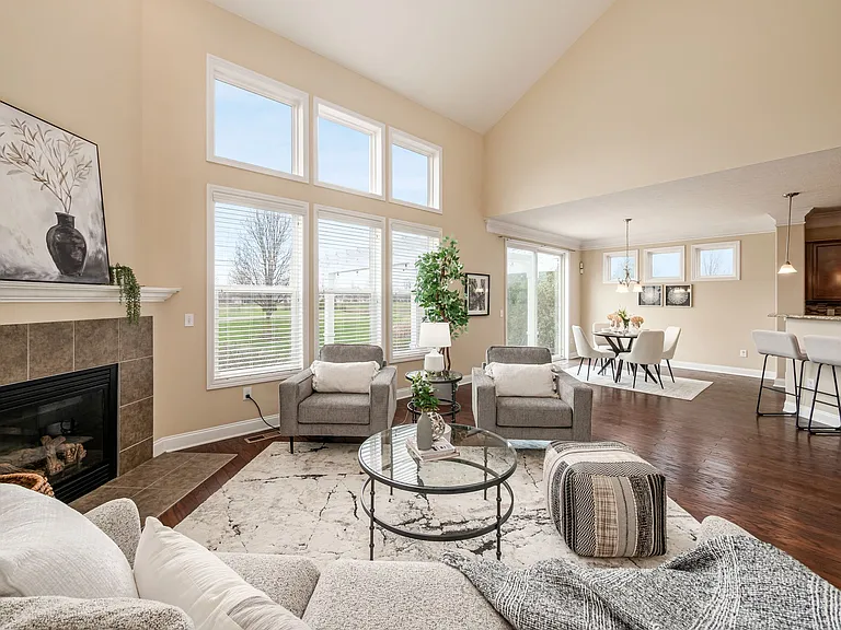 1104 Balmoral Dr #1 — Photo 29
