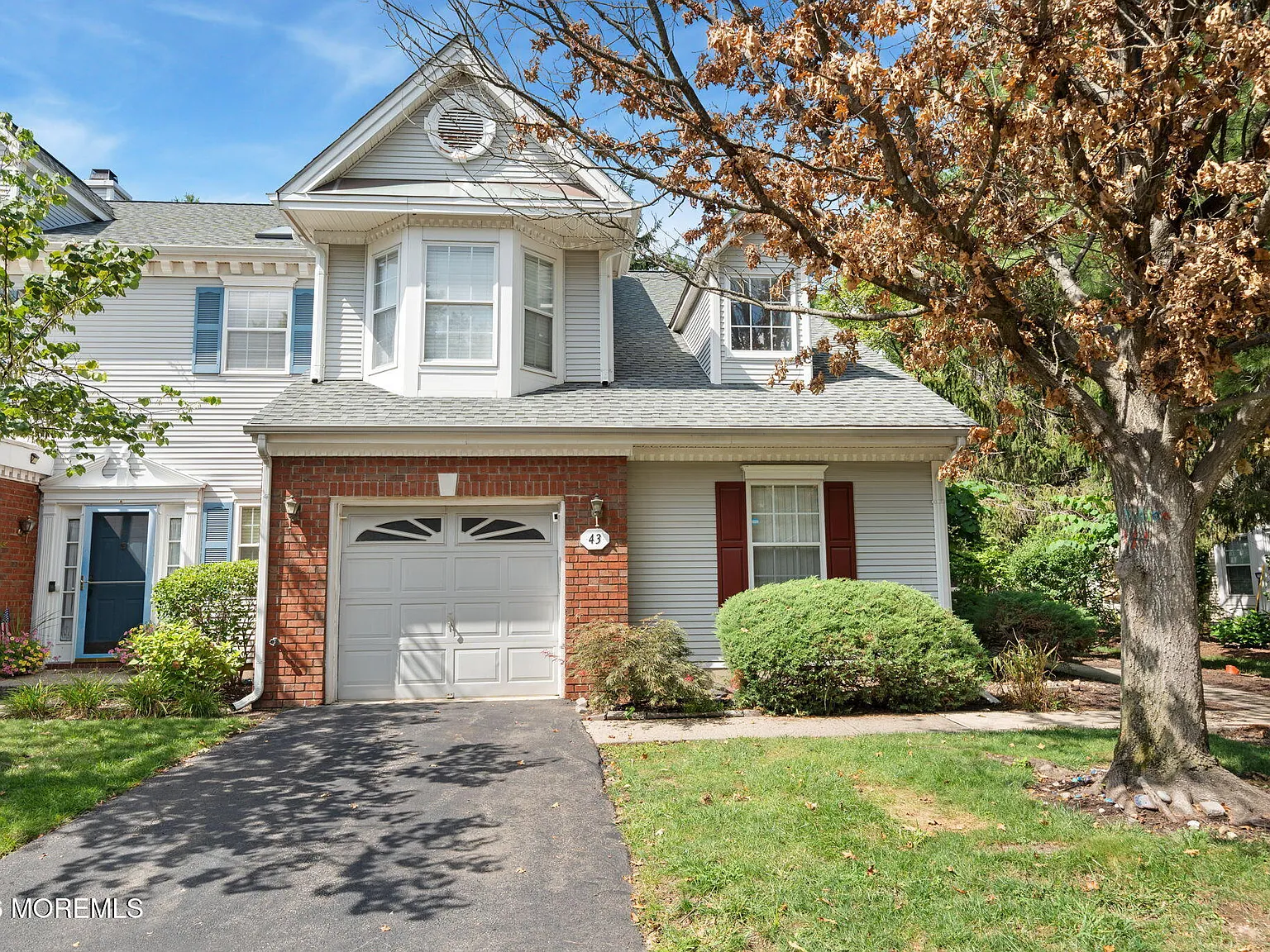 3 bed, 2.5 bath, 1991 sqft, $3,750 — Photo 2
